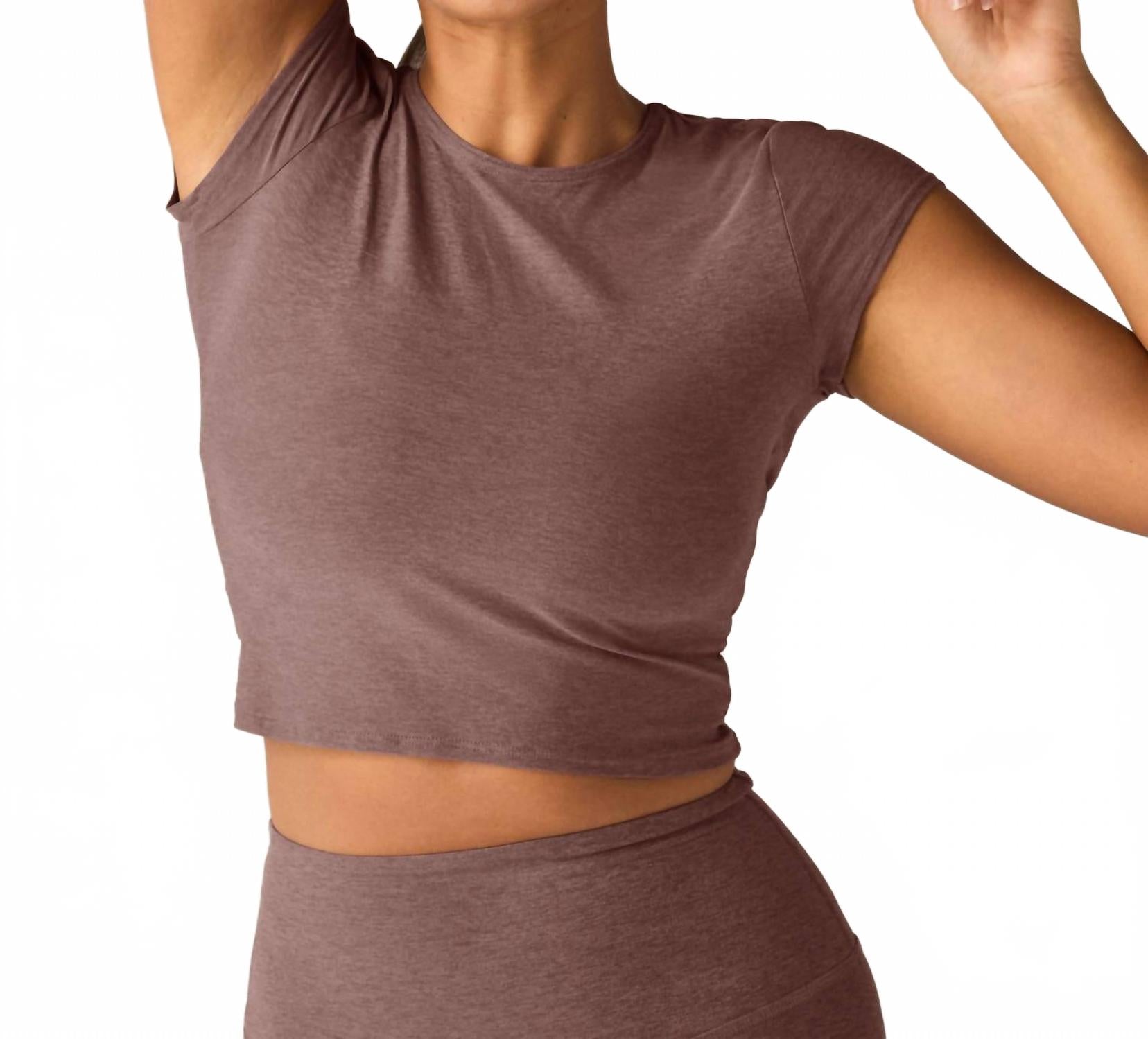 Облегченная футболка с крученой спинкой в розовом ворсистом хедере BEYOND YOGA
Облегченная футболка с крученой спинкой в розовом ворсистом хедере BEYOND YOGA