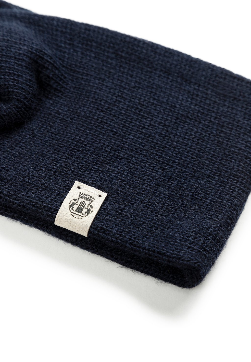 Головной убор ESSENTIALS Roeckl, синий
Головной убор ESSENTIALS Roeckl, синий