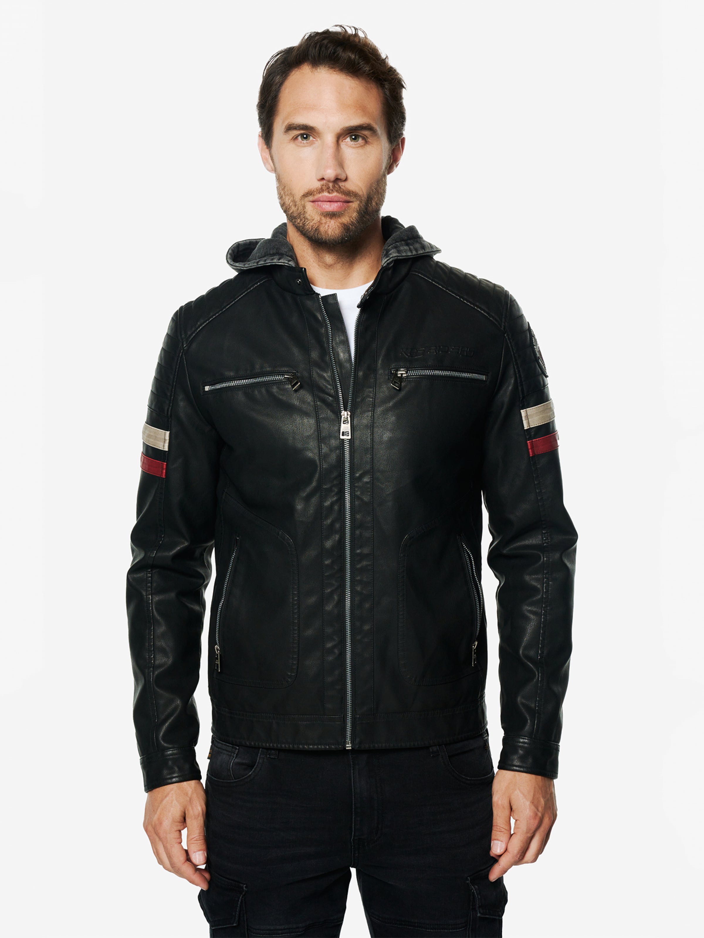 KOROSHI Куртка для межсезонья в черном цвете
KOROSHI Куртка для межсезонья в черном цвете