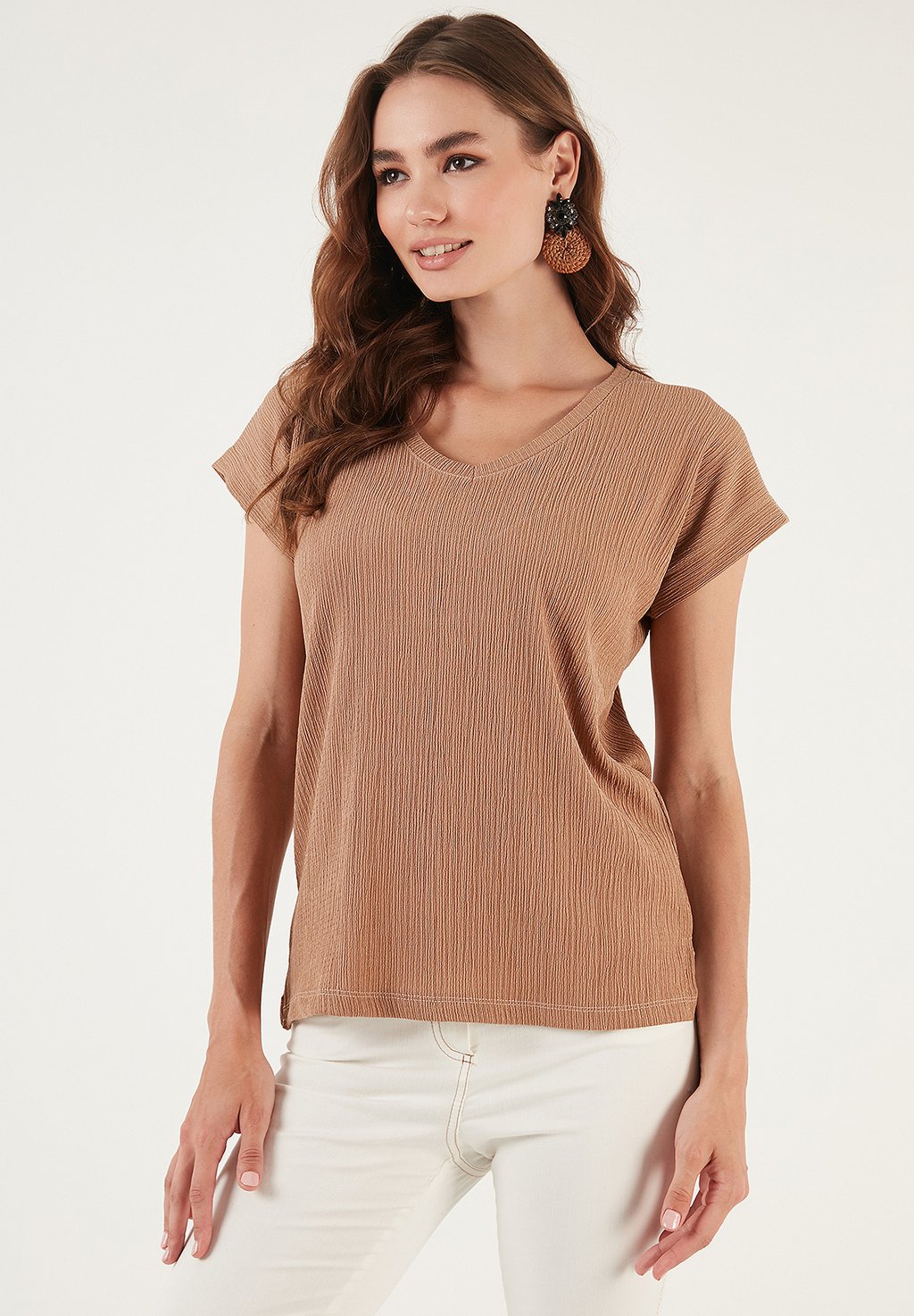 Базовая футболка REGULAR FIT LELA, коричневый 
Базовая футболка REGULAR FIT LELA, коричневый