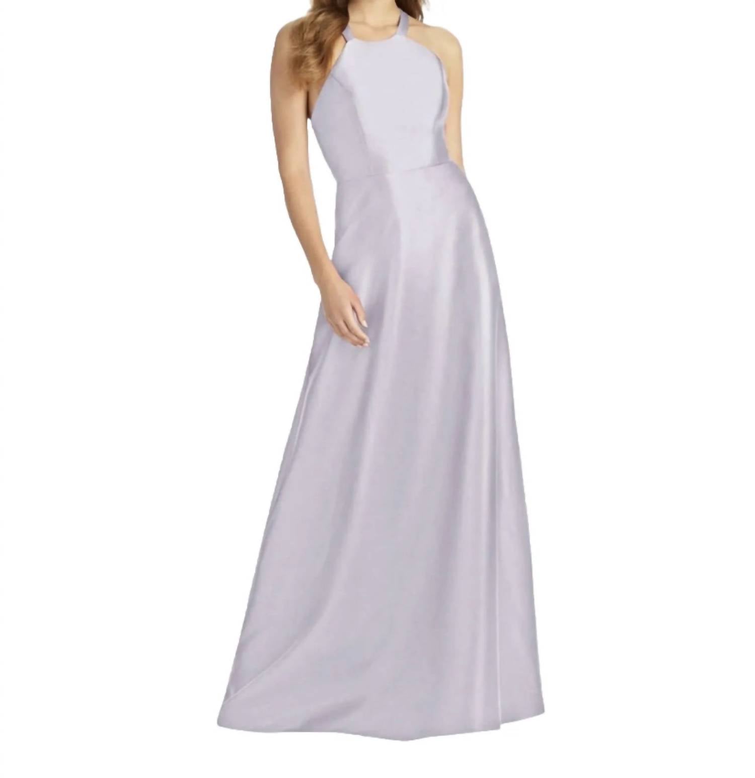 Платье с запахом и атласными бретелями в цвете Moondance Alfred Sung, Moondance 
Платье с запахом и атласными бретелями в цвете Moondance Alfred Sung, Moondance