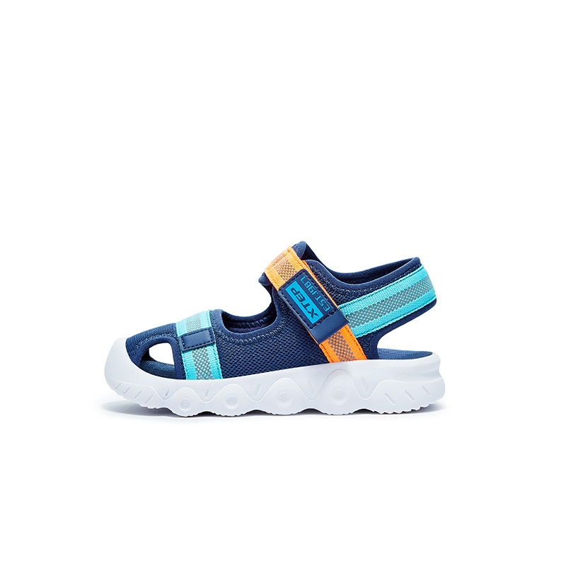 Нескользящие и дышащие низкие туфли для малышей XTEP, синий
Нескользящие и дышащие низкие туфли для малышей XTEP, синий