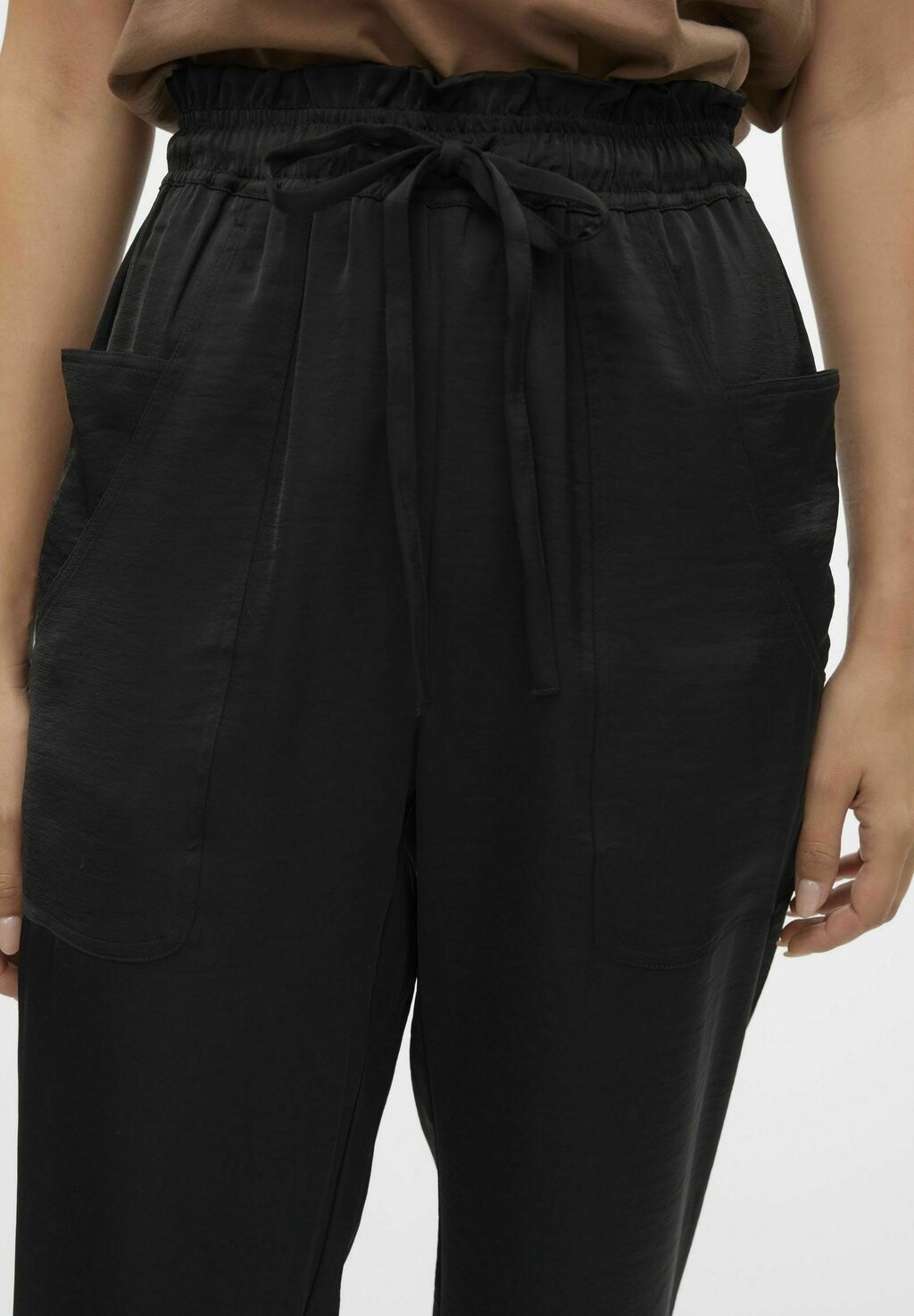 Спортивные брюки VMMARYS DANA BATTLE Vero Moda, черный
Спортивные брюки VMMARYS DANA BATTLE Vero Moda, черный