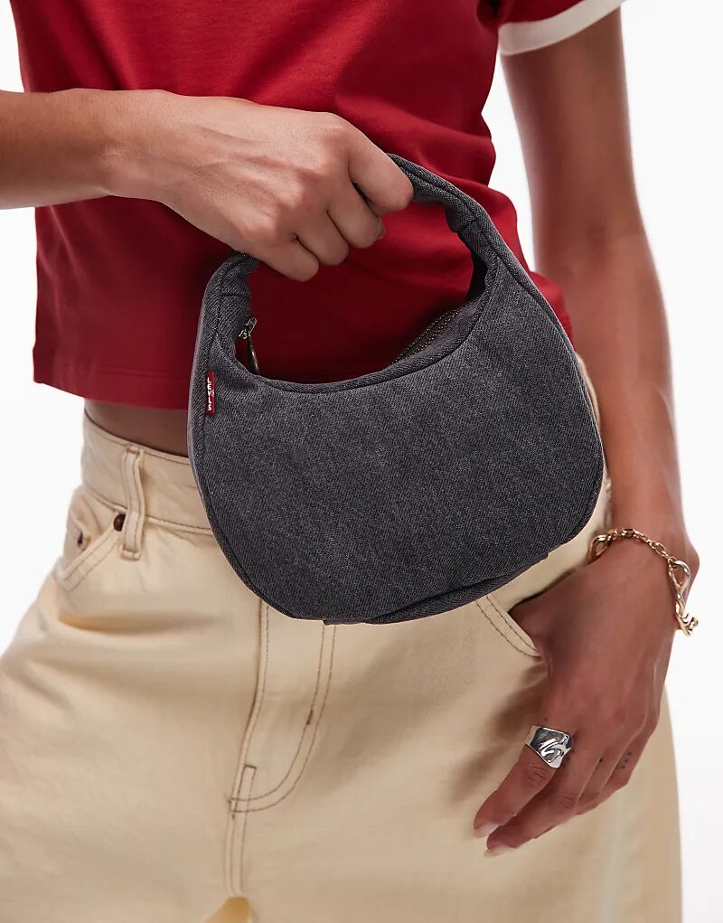 Джинсовая сумка Levi's Baby Brooklyn черного цвета
Джинсовая сумка Levi's Baby Brooklyn черного цвета