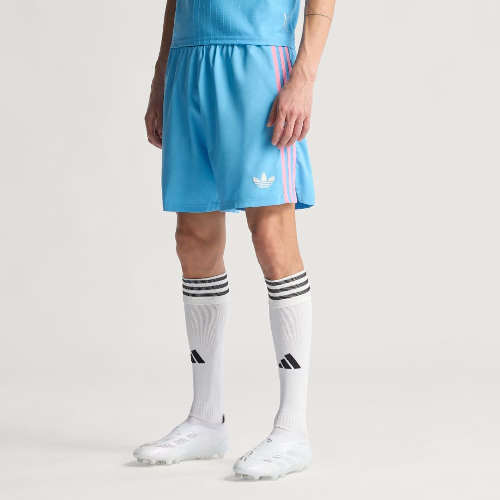 Спортивные шорты Adidas Inter Miami CF 25/26 Third Authentic Shorts, цвет Semi Blue Burst
Спортивные шорты Adidas Inter Miami CF 25/26 Third Authentic Shorts, цвет Semi Blue Burst