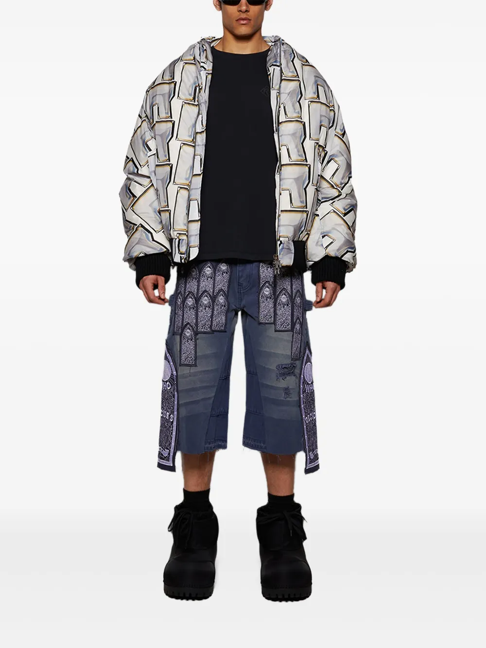 Куртка с абстрактным узором RRR123, белый
Куртка с абстрактным узором RRR123, белый