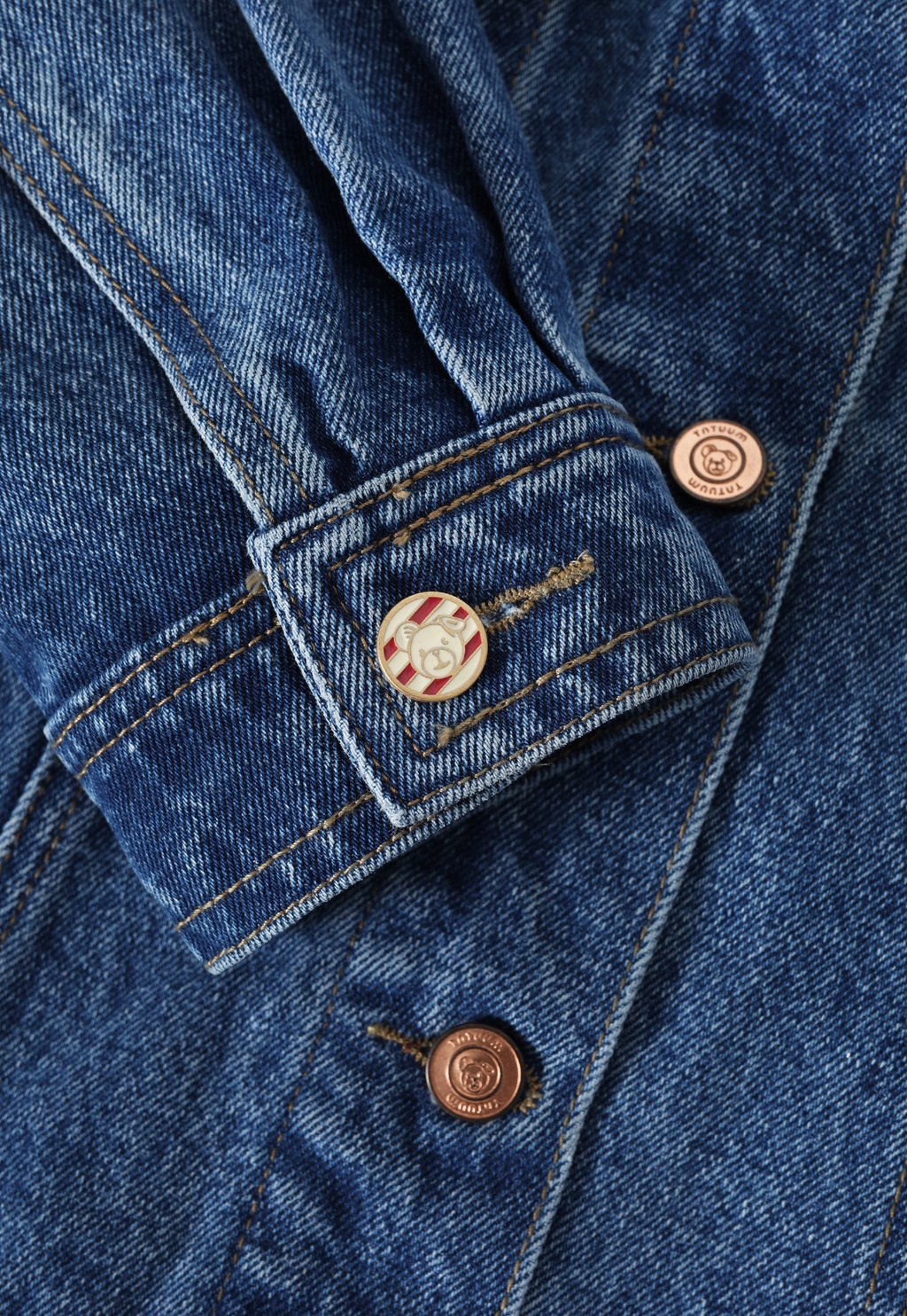 Джинсовая куртка BERNALI TATUUM, синий
Джинсовая куртка BERNALI TATUUM, синий