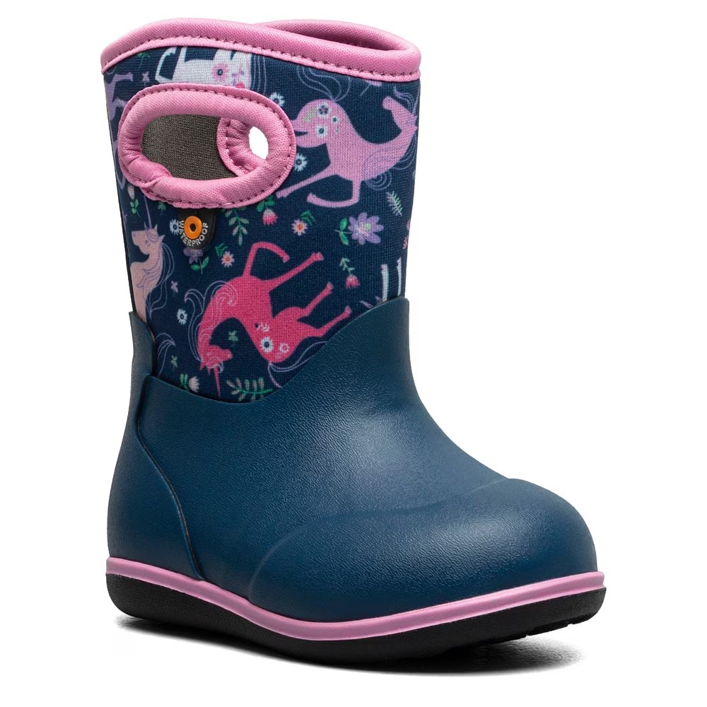 Классический зимний сапог без застежки Bogs, мультиколор
Классический зимний сапог без застежки Bogs, мультиколор