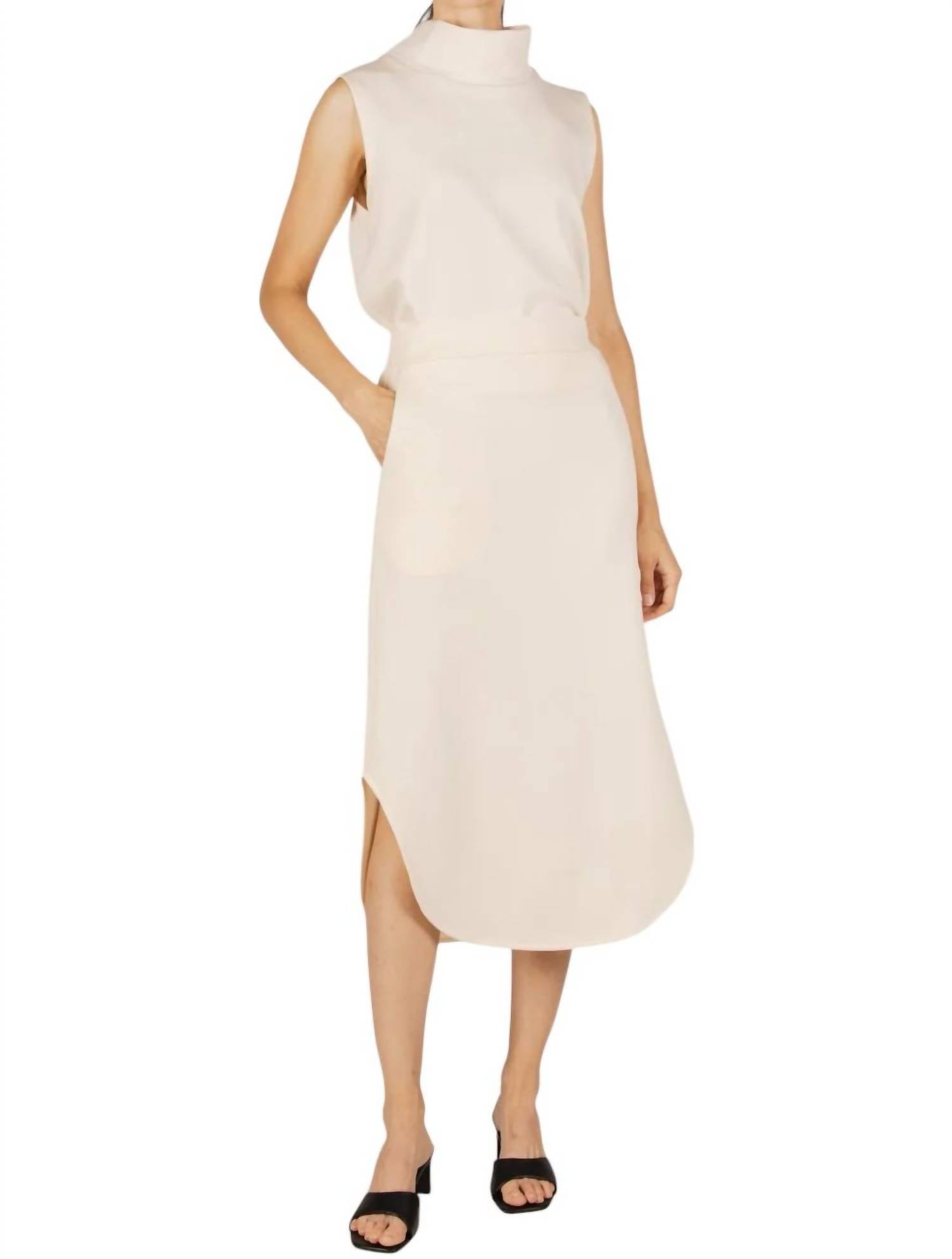 P.CILL Юбка миди Diana цвета яичной скорлупы
P.CILL Юбка миди Diana цвета яичной скорлупы