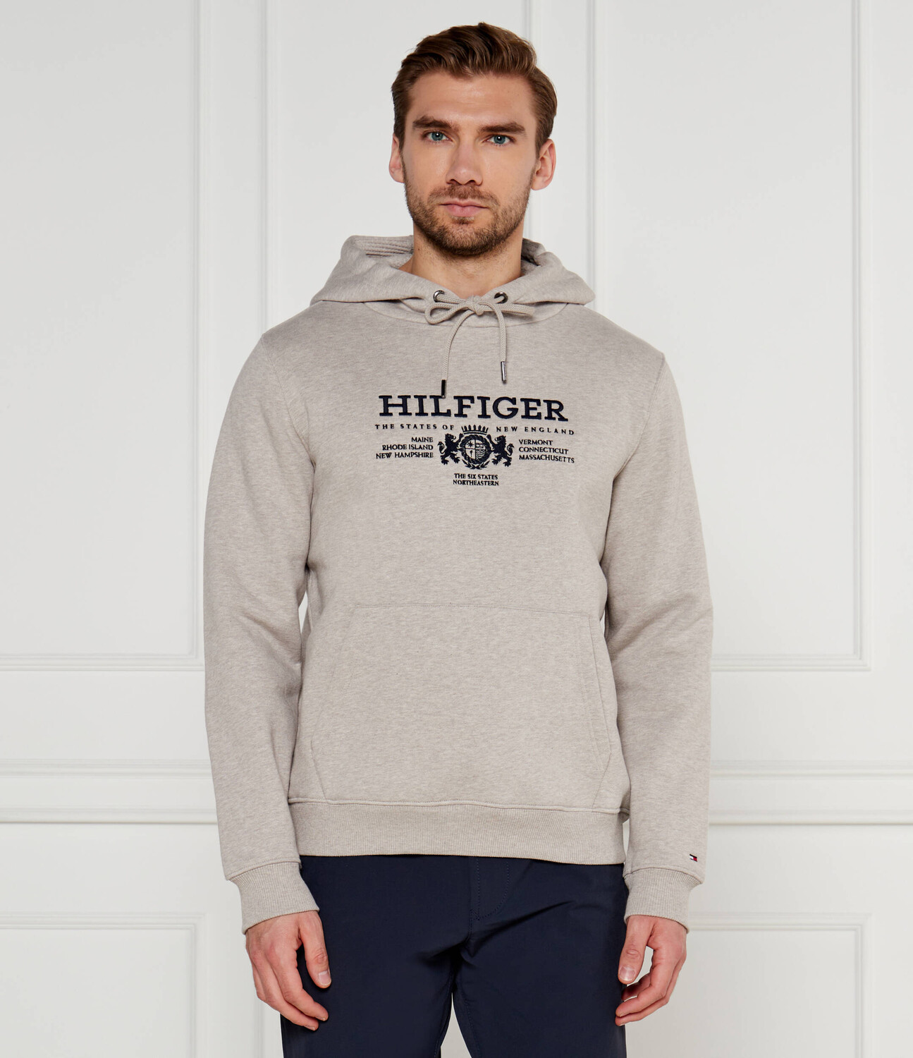 Толстовка Tommy Hilfiger Regular Fit, бежевый
Толстовка Tommy Hilfiger Regular Fit, бежевый