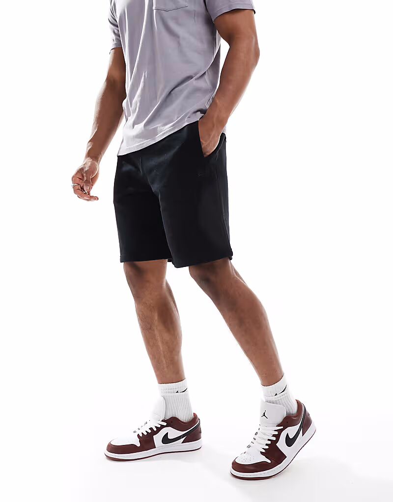 Трикотажные шорты Superdry Essential с логотипом черного цвета
Трикотажные шорты Superdry Essential с логотипом черного цвета