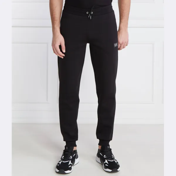 Спортивные брюки стандартного кроя Ea7, черный
Спортивные брюки стандартного кроя Ea7, черный