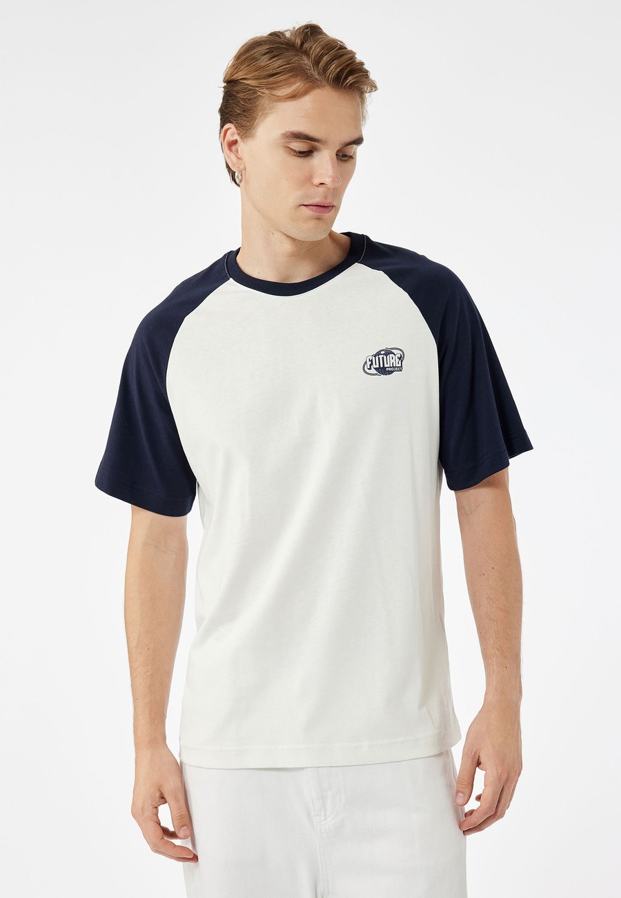 Футболка Koton Print T-shirt, White
Футболка Koton Print T-shirt, White