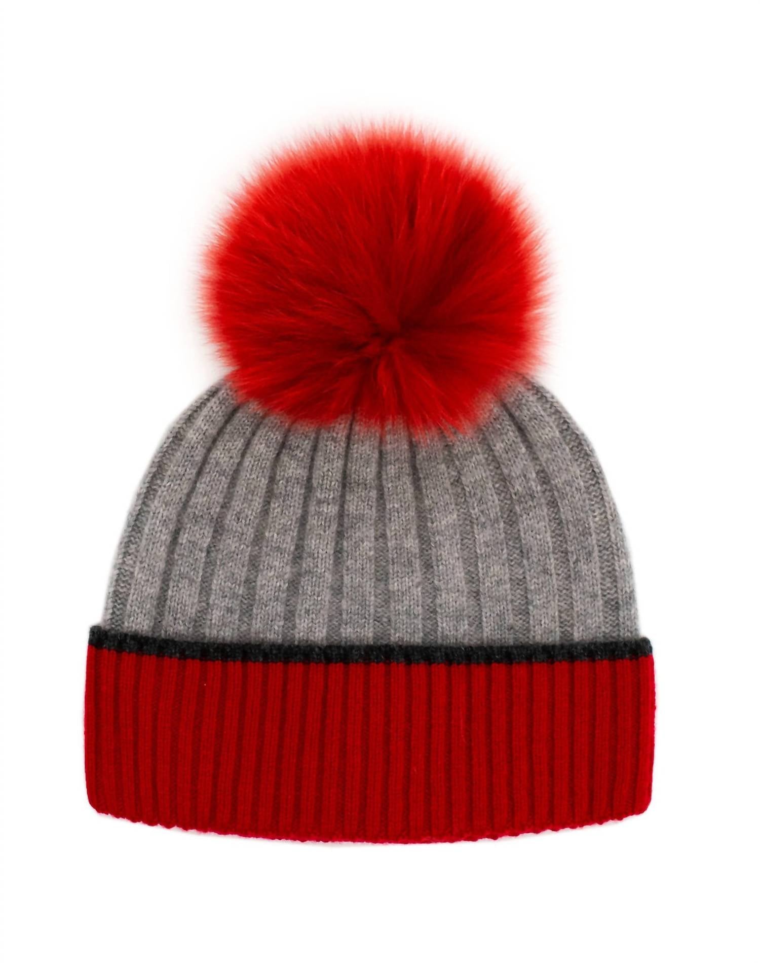 Женская шапка с помпоном из натурального меха красного/серого/черного цвета Mitchie's Matchings
Женская шапка с помпоном из натурального меха красного/серого/черного цвета Mitchie's Matchings