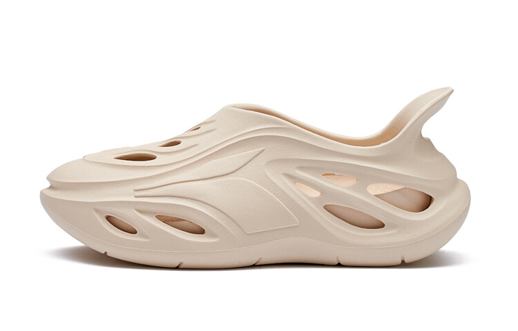 361° Yuyu Whale Clogs Men
361° Yuyu Whale Clogs Men