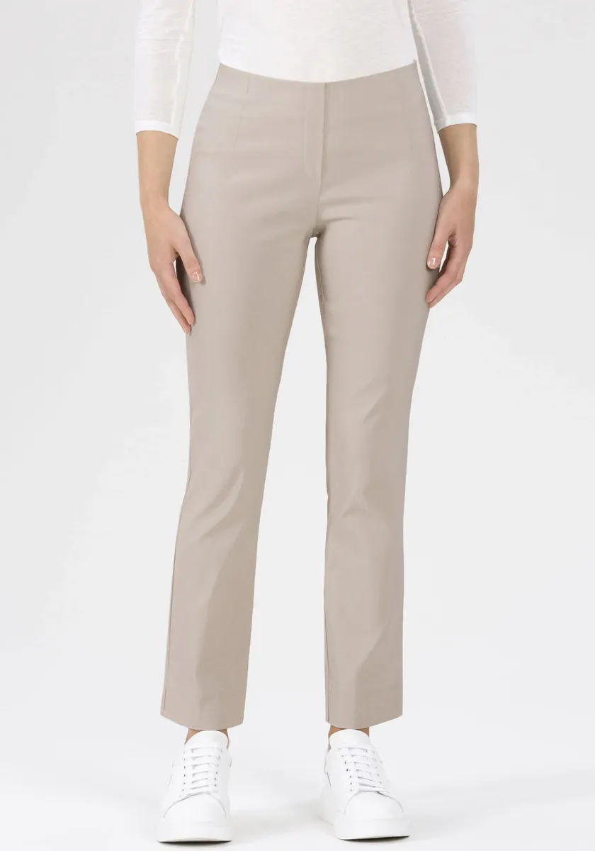Брюки-стрейч Stehmann "INA", длина до щиколотки, цвет Kalk
Брюки-стрейч Stehmann "INA", длина до щиколотки, цвет Kalk