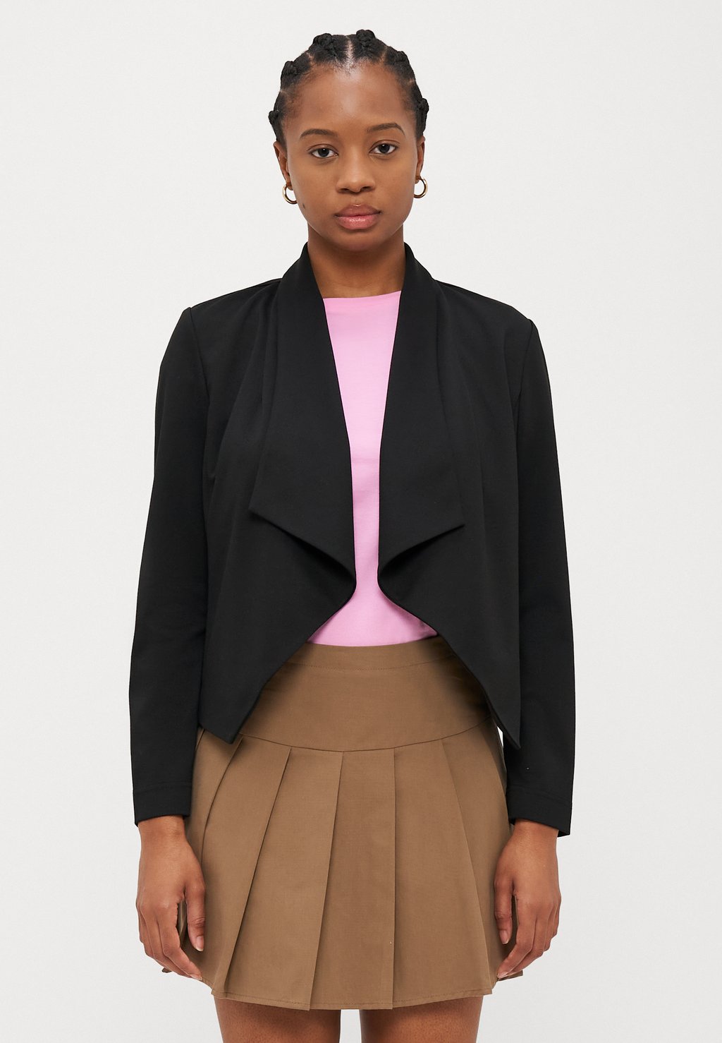 Блейзер ONLLILIA ONLY Petite, черный
Блейзер ONLLILIA ONLY Petite, черный