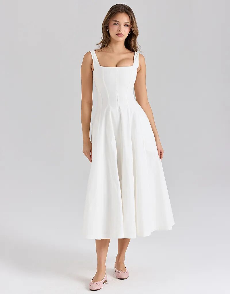 Сарафан миди из эластичного хлопка House of CB Mariabella белого цвета
Сарафан миди из эластичного хлопка House of CB Mariabella белого цвета