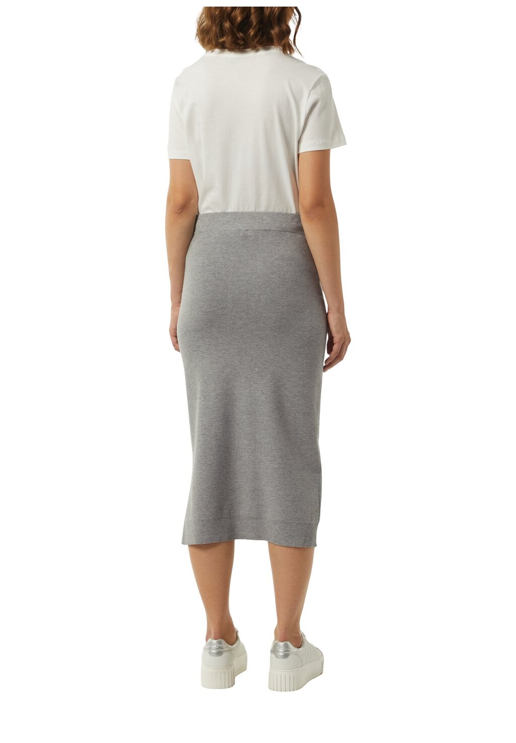 Юбка-карандаш MIT SEITLICHEM SCHLITZ comma, темно-серый
Юбка-карандаш MIT SEITLICHEM SCHLITZ comma, темно-серый