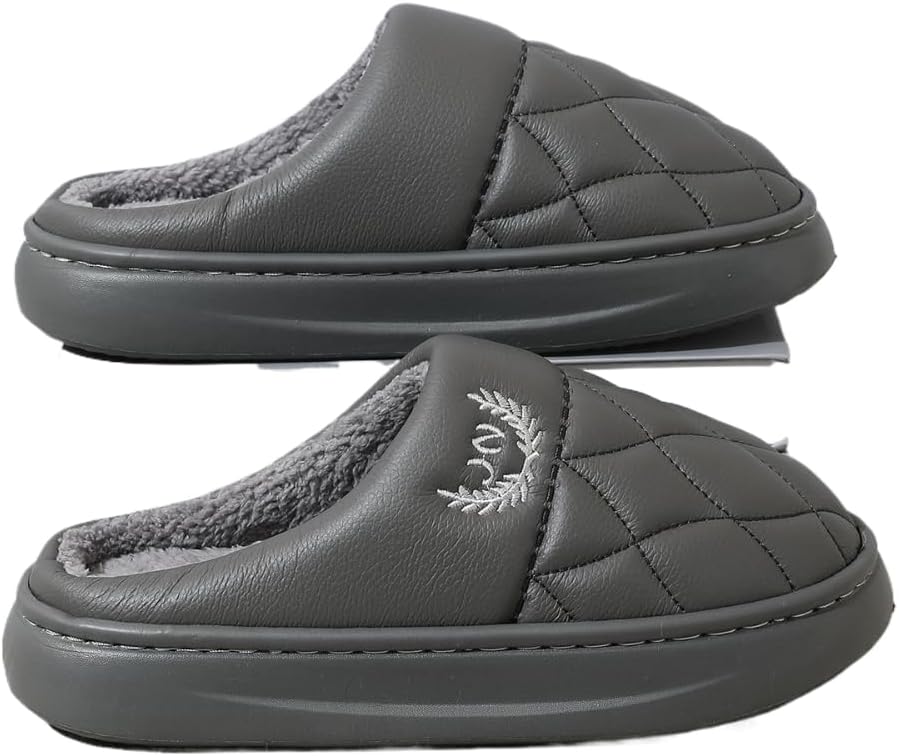 Мужские домашние тапочки премиум-класса из термокожи с утеплителем, антискользящие, мягкие, теплые и пушистые Generic, серый
Мужские домашние тапочки премиум-класса из термокожи с утеплителем, антискользящие, мягкие, теплые и пушистые Generic, серый