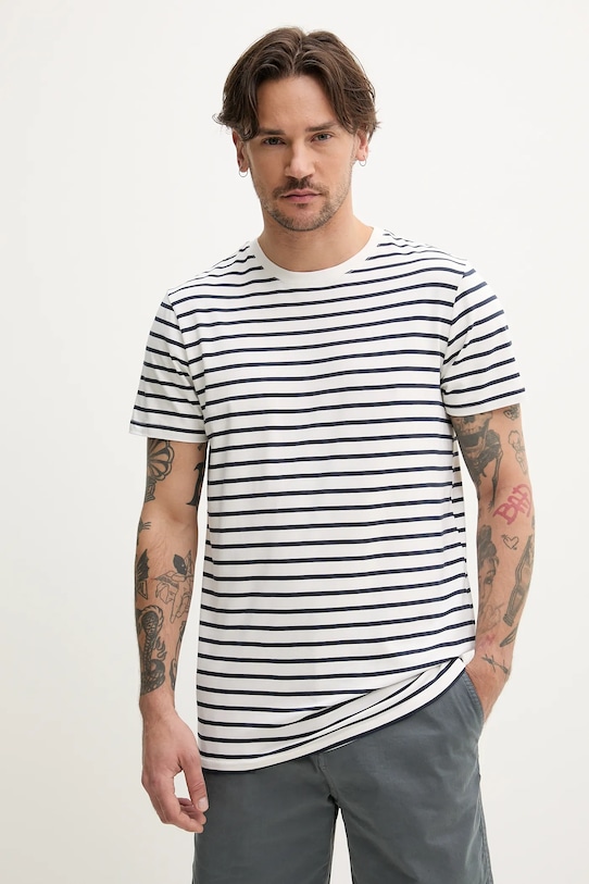 Футболка Resteröds, темно-синий
Футболка Resteröds, темно-синий