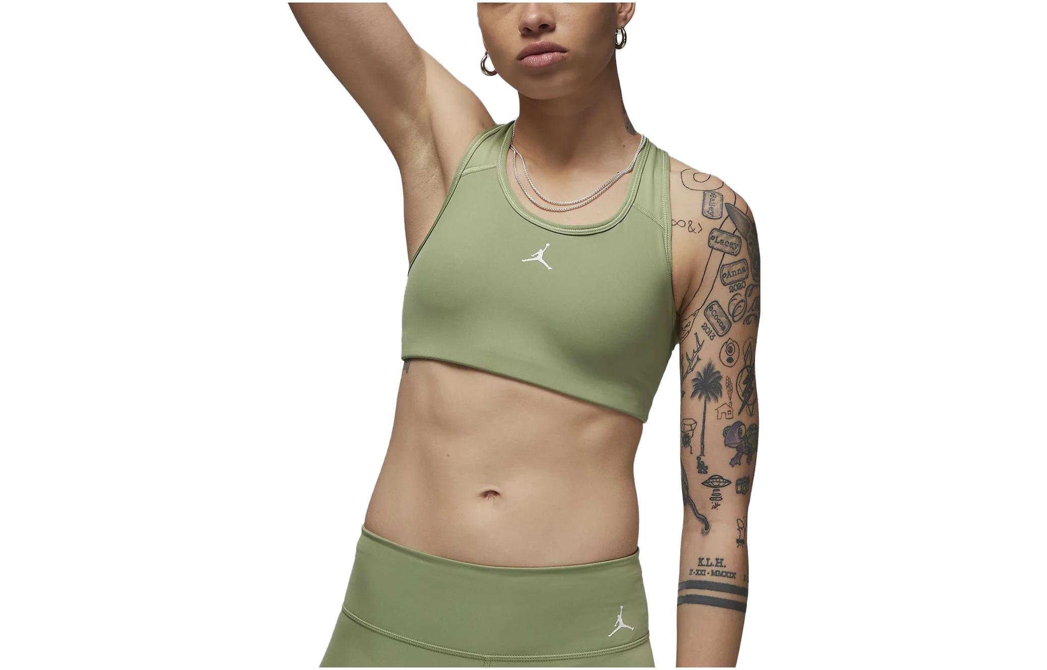 Женское спортивное бельё Oil Green Jordan
Женское спортивное бельё Oil Green Jordan
