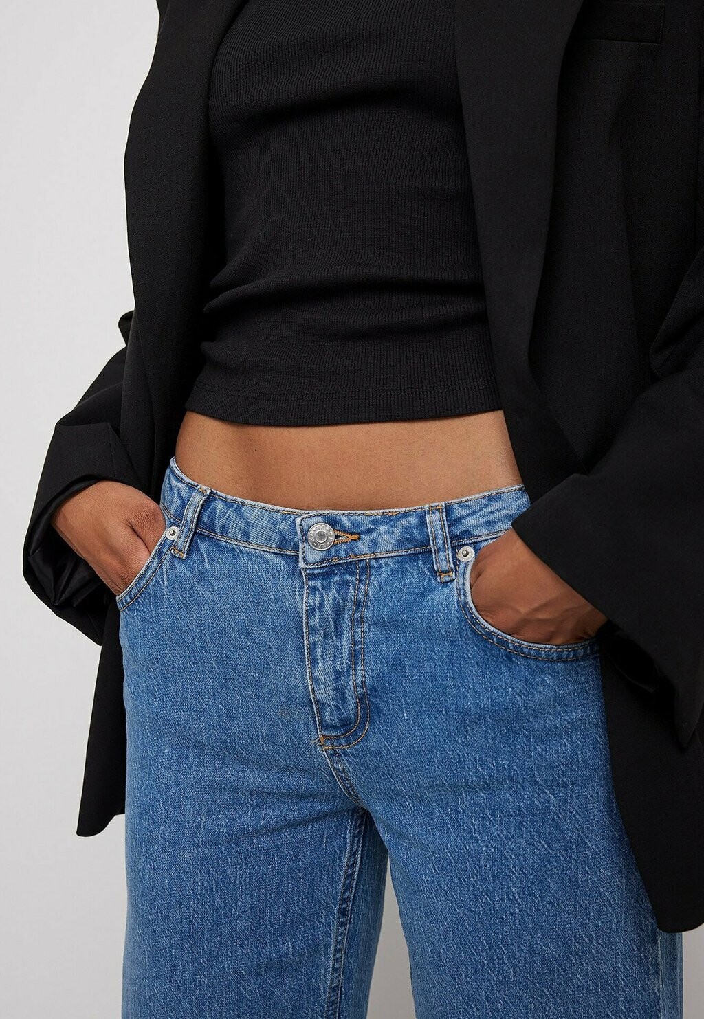 Расклешенные джинсы NA-KD, синий
Расклешенные джинсы NA-KD, синий