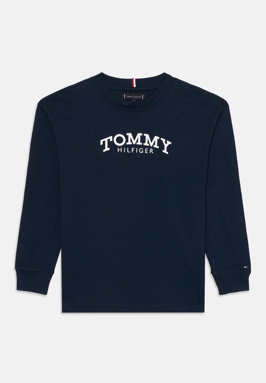 Топ Tommy Hilfiger MONOTYPE UNISEX, Dark Night Navy/Dark Blue
Топ Tommy Hilfiger MONOTYPE UNISEX, Dark Night Navy/Dark Blue