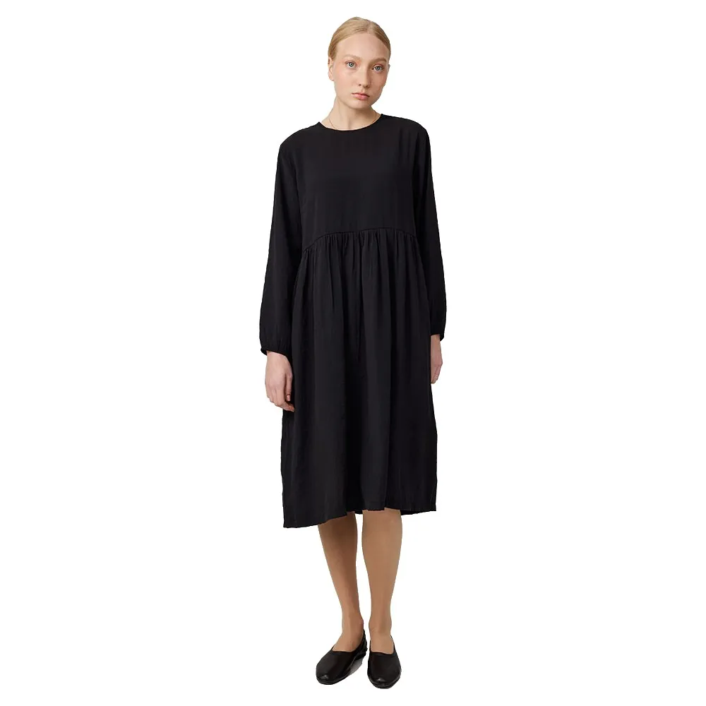 Платье миди с длинными рукавами Makia Emily, черный
Платье миди с длинными рукавами Makia Emily, черный