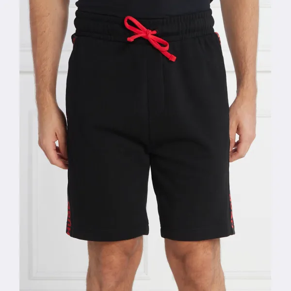 Спортивные шорты обычного кроя с логотипом Hugo, черный
Спортивные шорты обычного кроя с логотипом Hugo, черный