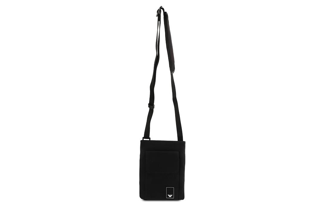 EMPORIO ARMANI Полиамидная поясная сумка через плечо мужская черная
EMPORIO ARMANI Полиамидная поясная сумка через плечо мужская черная