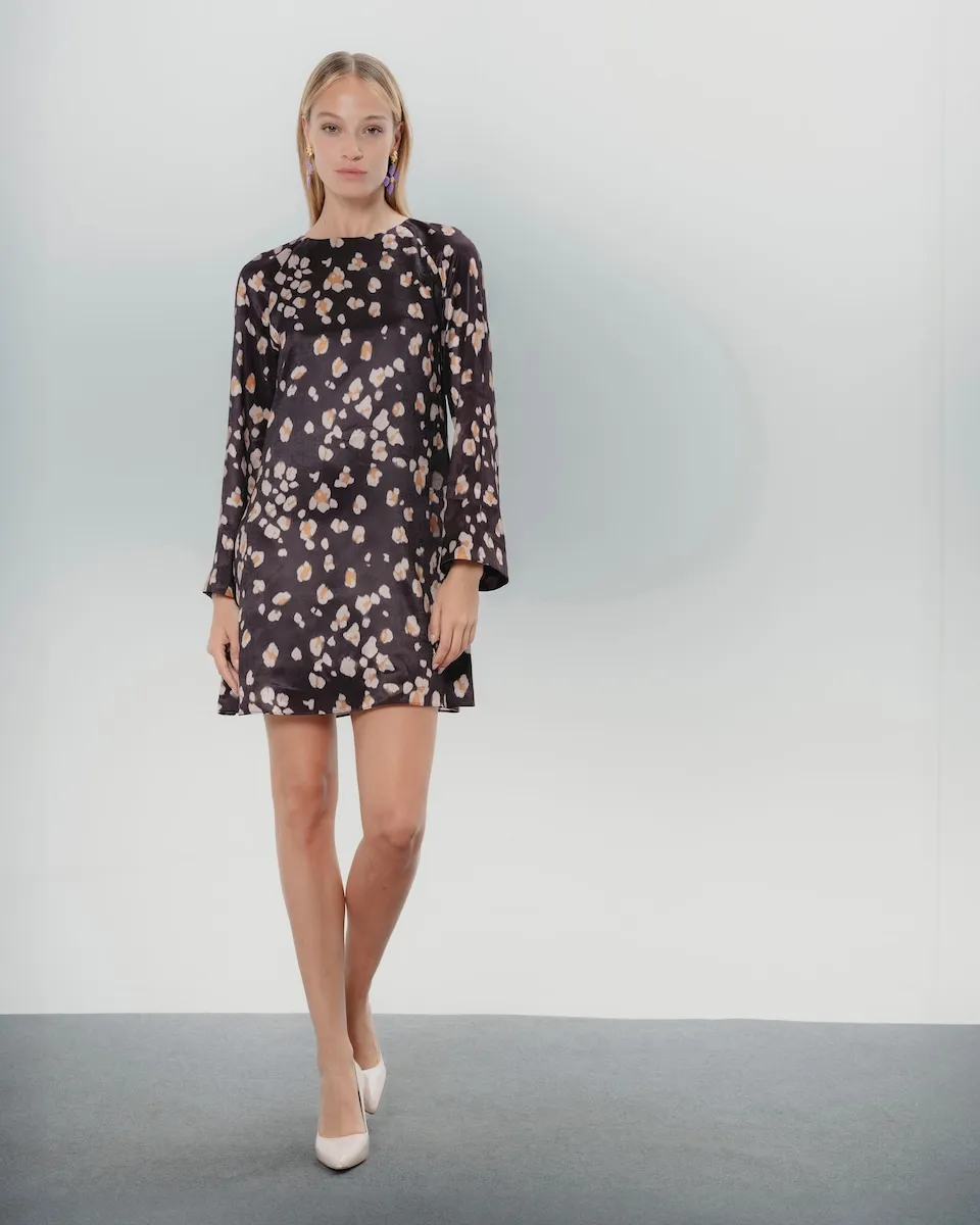 Короткое платье с принтом Laura Dolores Promesas, черный
Короткое платье с принтом Laura Dolores Promesas, черный
