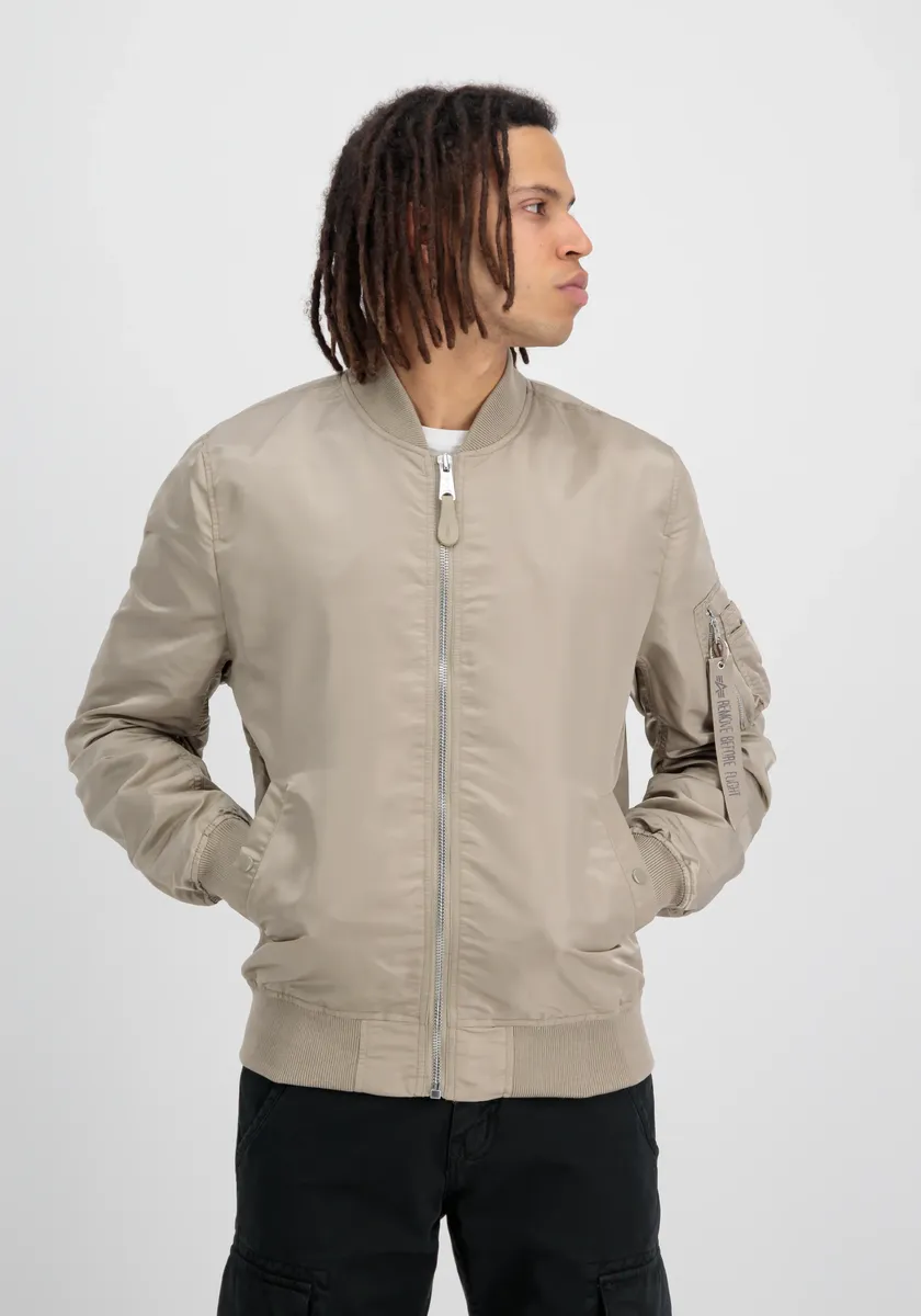 Куртка-бомбер Alpha Industries " Alpha Industries Мужчины - Куртки-бомберы MA-1 VF LW", цвет Vintage Sand
Куртка-бомбер Alpha Industries " Alpha Industries Мужчины - Куртки-бомберы MA-1 VF LW", цвет Vintage Sand