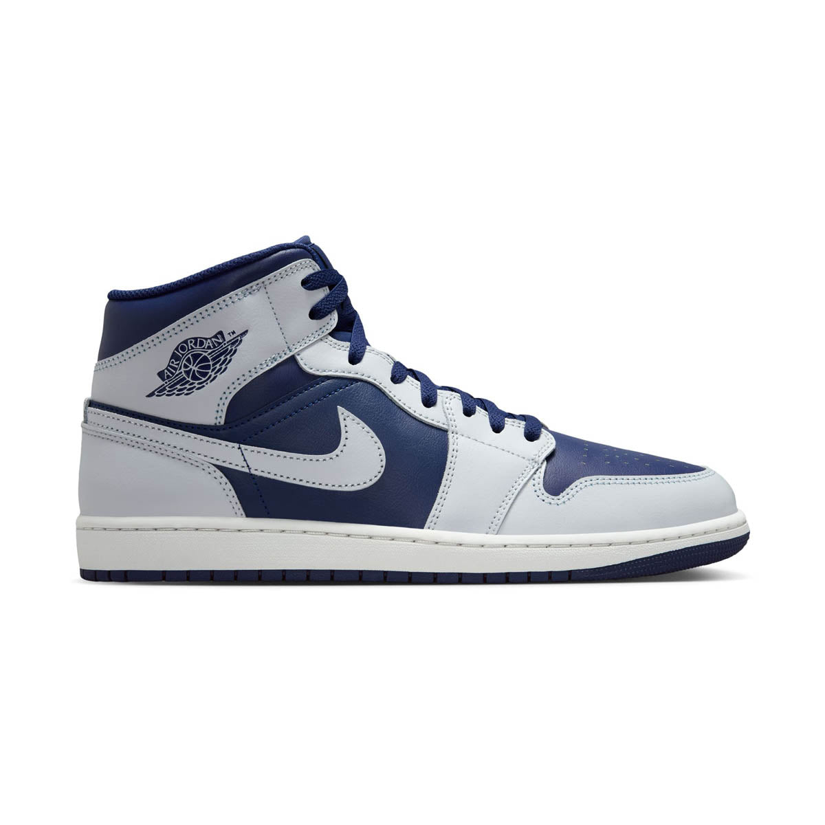 Мужские кроссовки Air Jordan 1 Mid_синий Void/Pure Platinum-Summit White Jordan, синий
Мужские кроссовки Air Jordan 1 Mid_синий Void/Pure Platinum-Summit White Jordan, синий