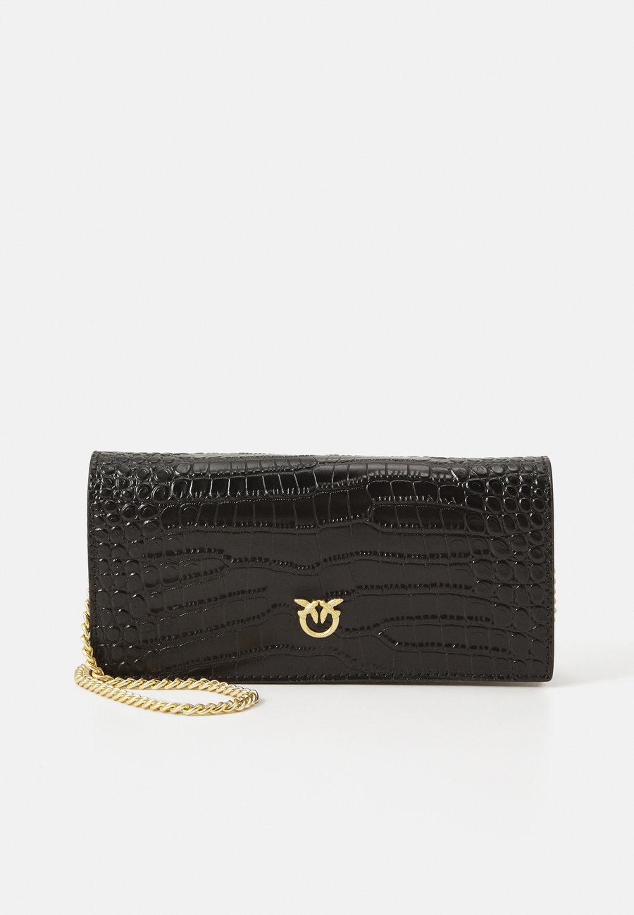 Кошелек Pinko FLAT WALLET STAMPA COCCO, Nero Limousine/Matt Gold-Coloured/Black
Кошелек Pinko FLAT WALLET STAMPA COCCO, Nero Limousine/Matt Gold-Coloured/Black