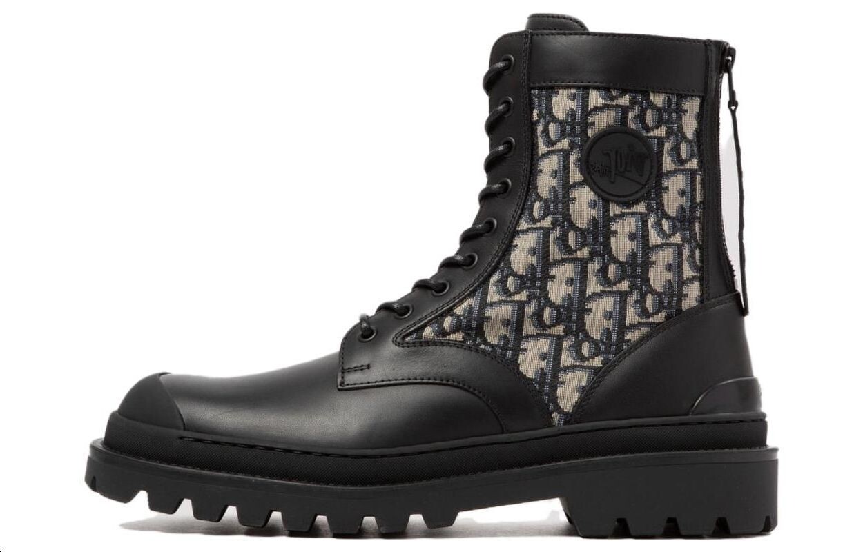 Ботинки Dior Explorer Martin для мужчин Dior
Ботинки Dior Explorer Martin для мужчин Dior