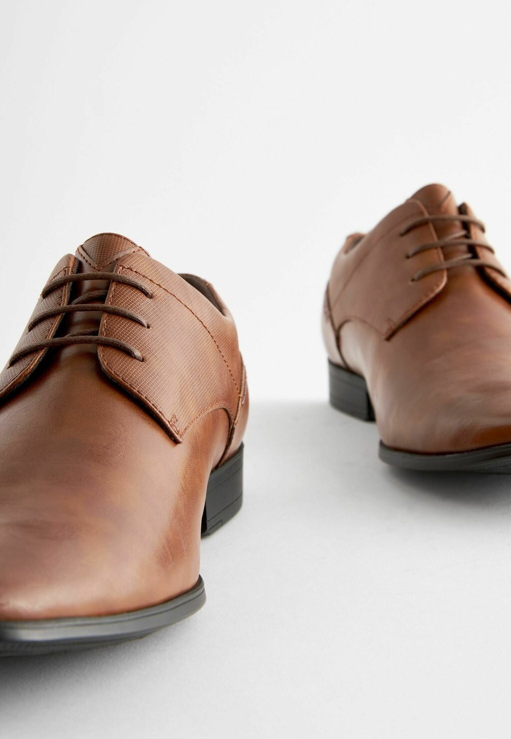 Туфли на шнуровке DERBY Next, коричневый
Туфли на шнуровке DERBY Next, коричневый