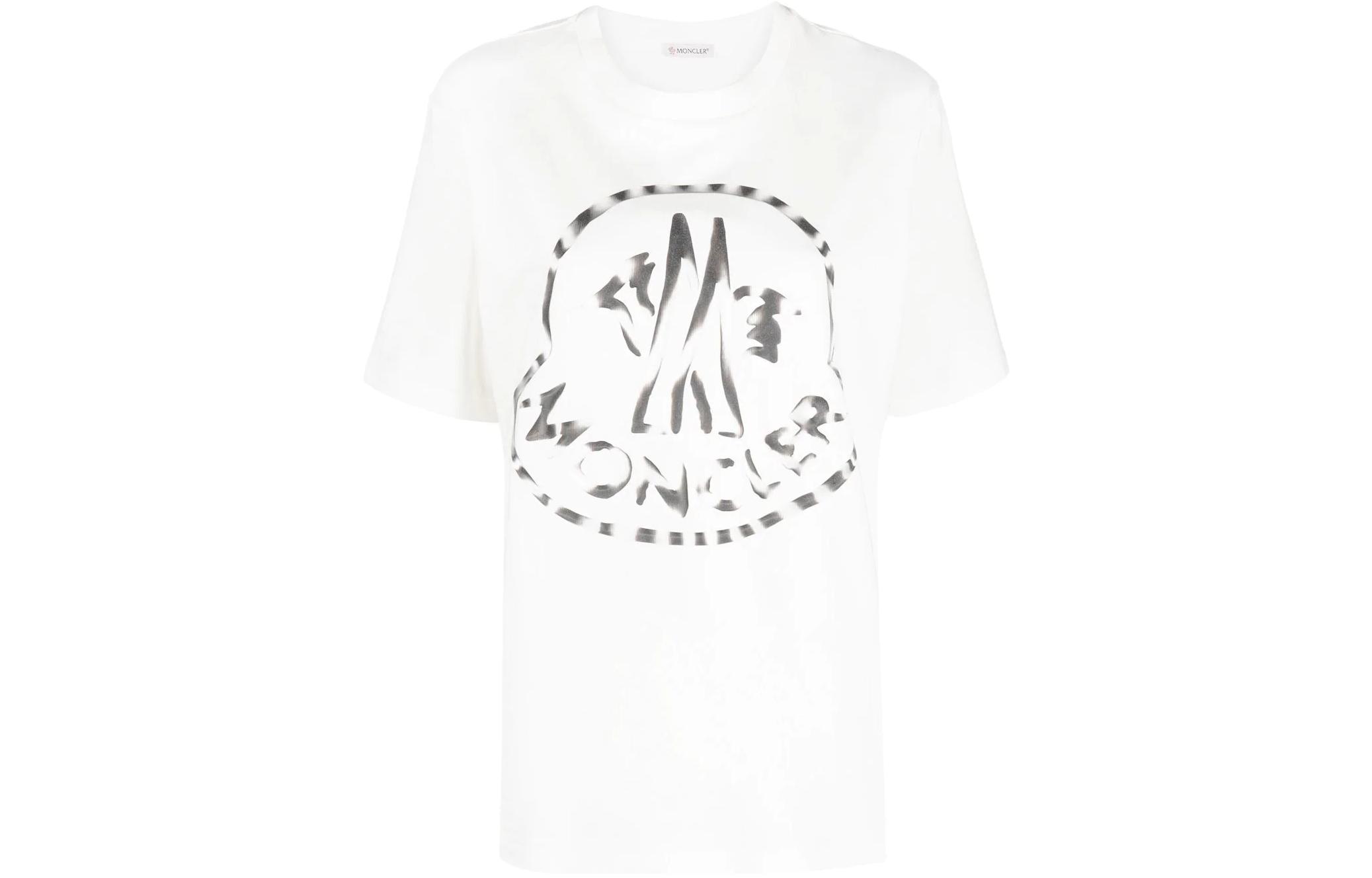 Футболка с коротким рукавом Moncler с белым логотипом
Футболка с коротким рукавом Moncler с белым логотипом
