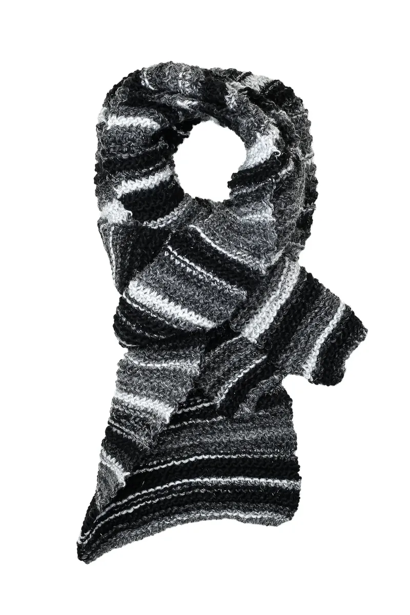 Модный шарф COLLEZIONE ALESSANDRO "Liah", производство Италия, черный 
Модный шарф COLLEZIONE ALESSANDRO "Liah", производство Италия, черный