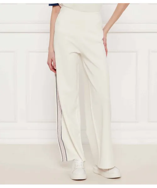 Спортивные штаны Flare fit Marc Cain, бежевый
Спортивные штаны Flare fit Marc Cain, бежевый