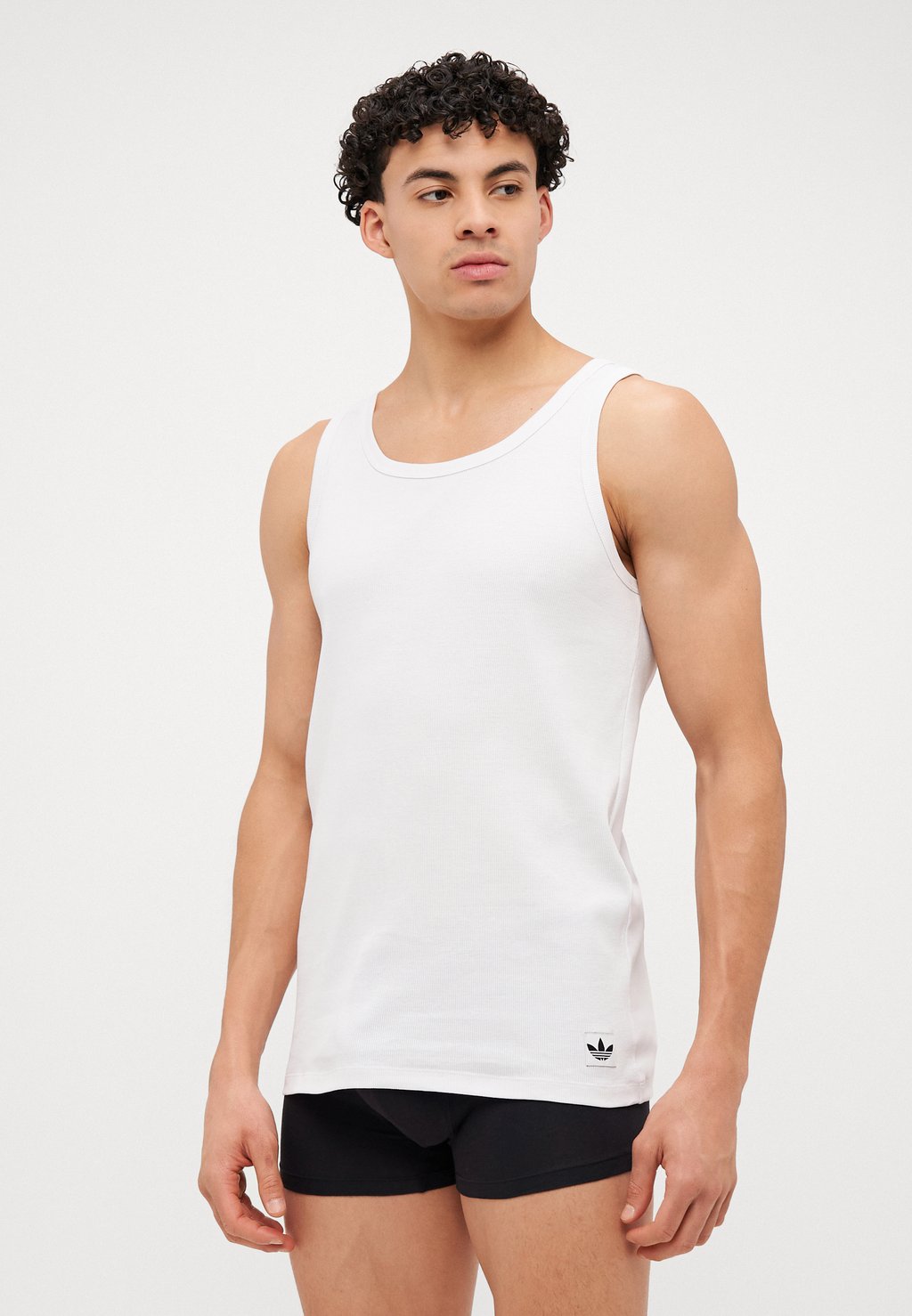 Нижняя футболка TOP 2 PACK Adidas Originals, белый
Нижняя футболка TOP 2 PACK Adidas Originals, белый