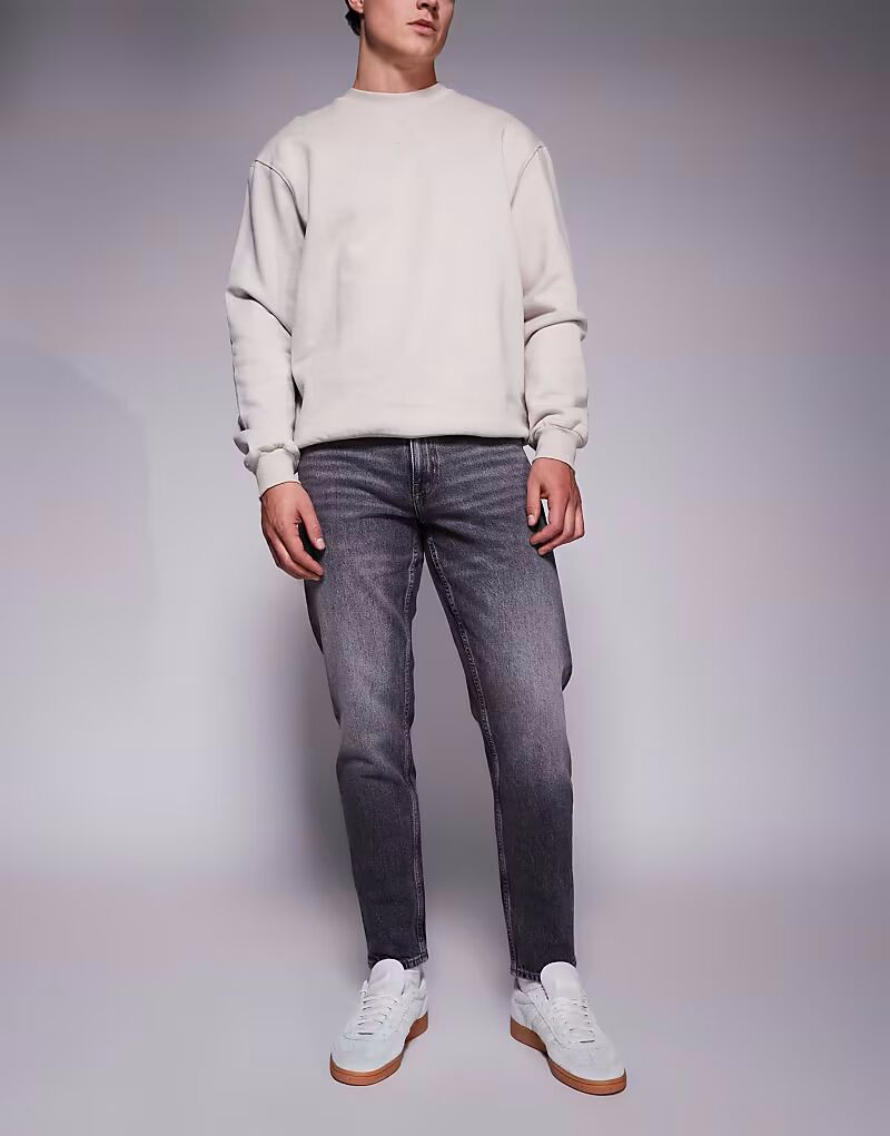 Эластичные зауженные джинсы ASOS DESIGN светло-серого цвета
Эластичные зауженные джинсы ASOS DESIGN светло-серого цвета