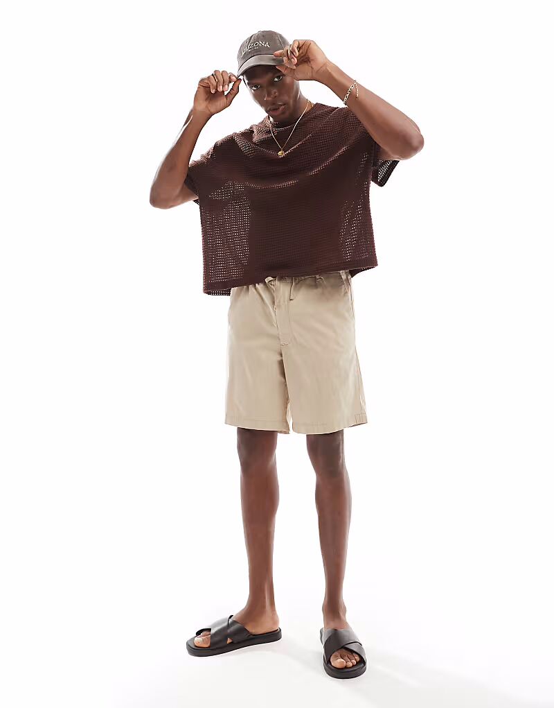 Jack & Jones свободные шорты-чинос бежевого цвета
Jack & Jones свободные шорты-чинос бежевого цвета