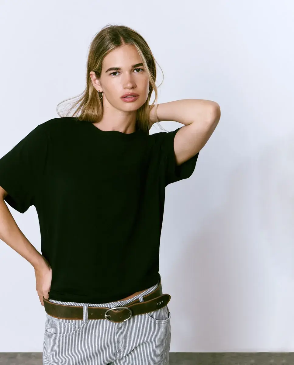 Женская базовая футболка Brownie, черный
Женская базовая футболка Brownie, черный