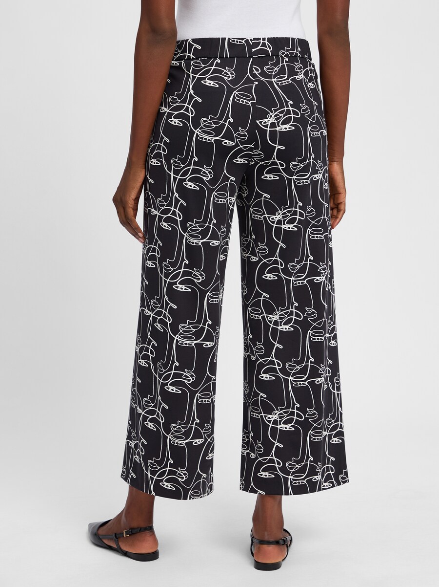 Широкие брюки MAC Faye, Black
Широкие брюки MAC Faye, Black