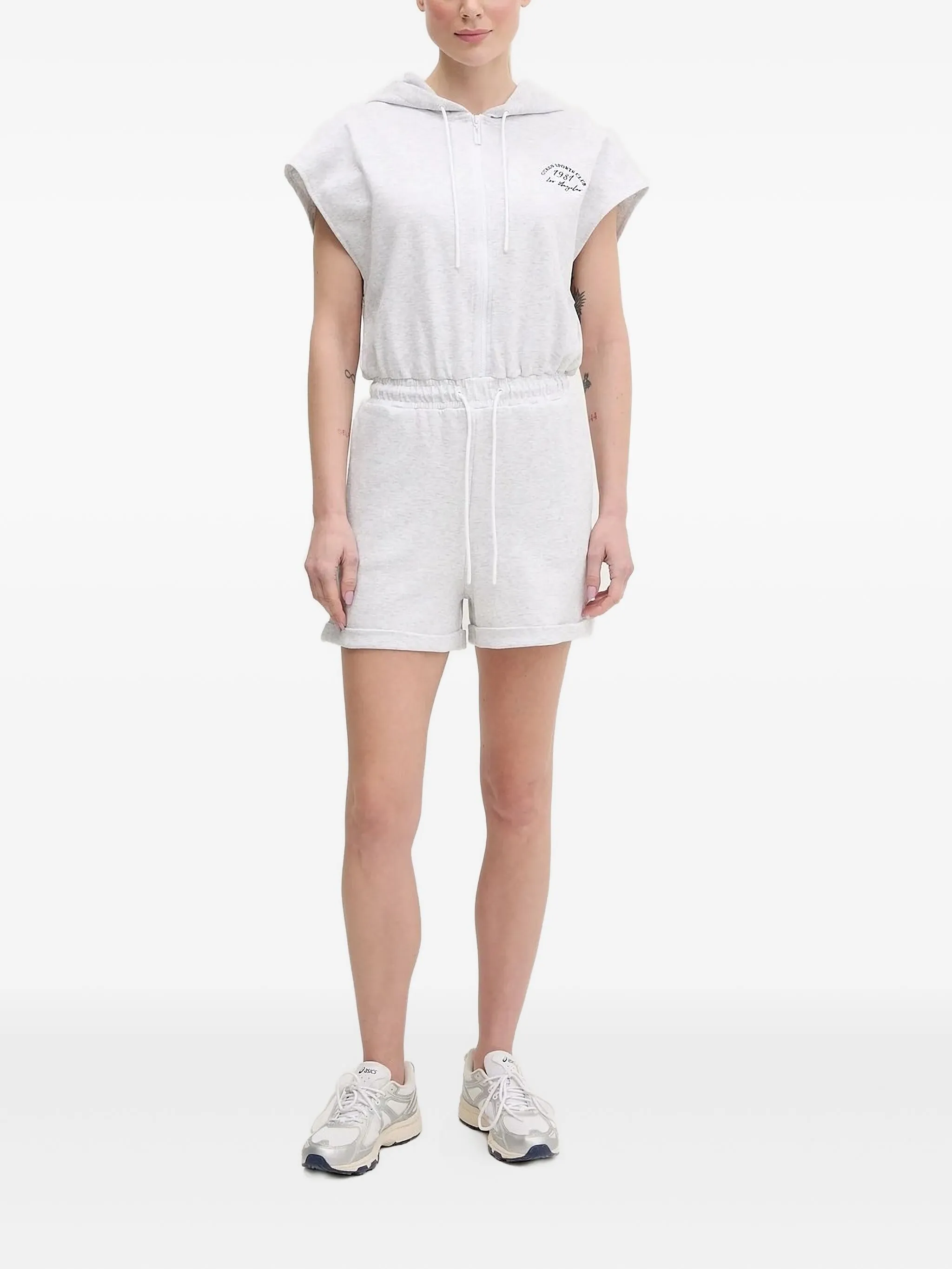Комбинезон на молнии с капюшоном Guess Usa, серый
Комбинезон на молнии с капюшоном Guess Usa, серый