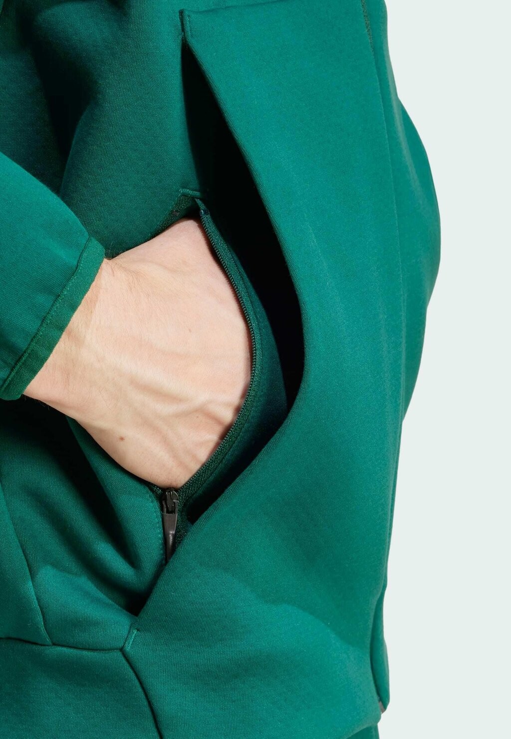 Толстовка с капюшоном Z.N.E. FULL-ZIP adidas Sportswear, зеленый
Толстовка с капюшоном Z.N.E. FULL-ZIP adidas Sportswear, зеленый