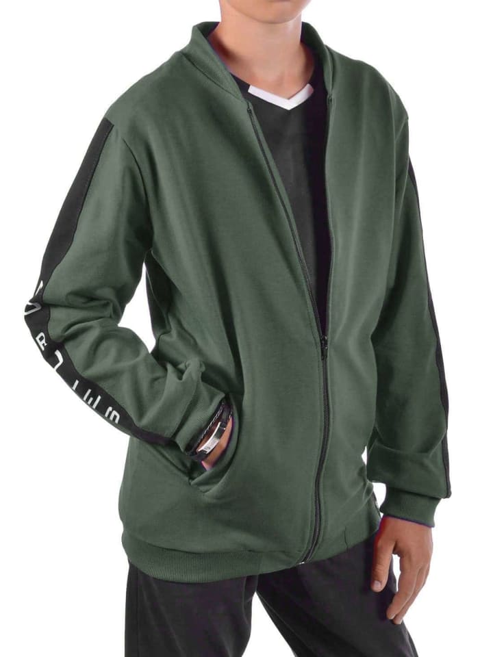 Толстовка BEZLIT
Толстовка BEZLIT