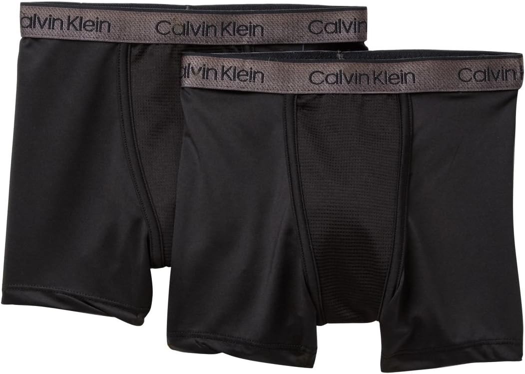 Комплект из 2 трусов-боксеров Calvin Klein для мальчиков из микрофибры, Black(U5135)/Black/Silver
Комплект из 2 трусов-боксеров Calvin Klein для мальчиков из микрофибры, Black(U5135)/Black/Silver
