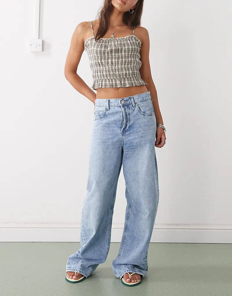 Джинсы-бочонки Noisy May Susanna из светло-голубого денима
Джинсы-бочонки Noisy May Susanna из светло-голубого денима